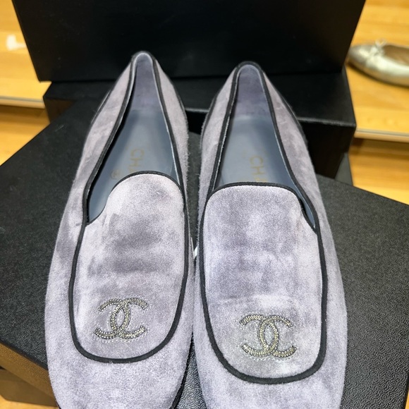 CHANEL Mocassins-Loafers - Picture 2 of 5